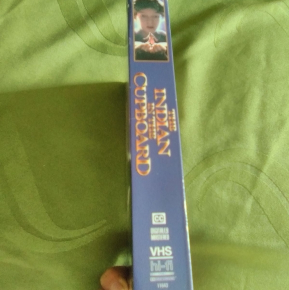 The Indian in the Cupboard VHS Video Tape Pre Owned Original Classic - Picture 2 of 7